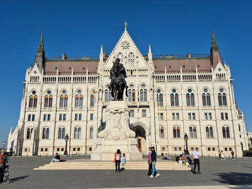 Trg Kossuth Lajos in Budapest — Povijesno mjesto