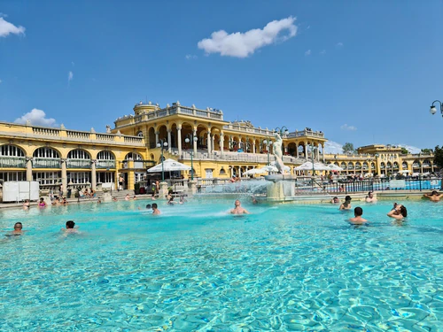 Széchenyi Termal Banyosu — Swimming Pool, rated 4.2/5