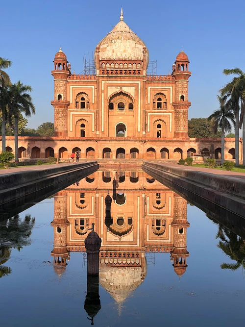 Safdarjung Tomb, Delhi in দিল্লি — স্মৃতিস্তম্ভ