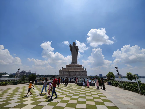 Hussain Sagar Lake, rated 4.3/5