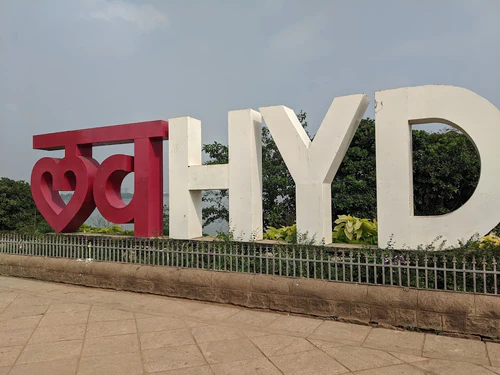 Love Hyderabad Sculpture in Hyderabad — Muzeum