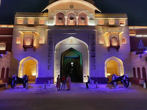 Tripolia-poort in Jaipur — Historische plek