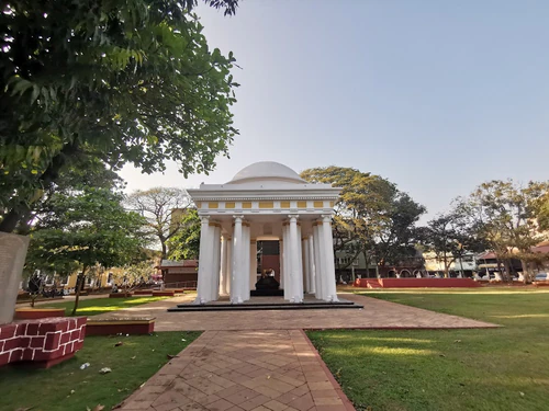 Azad Maidan — Historische plek, rated 4.2/5