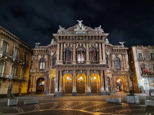 Teatro Massimo Bellini in কাটানিয়া — থিয়েটার