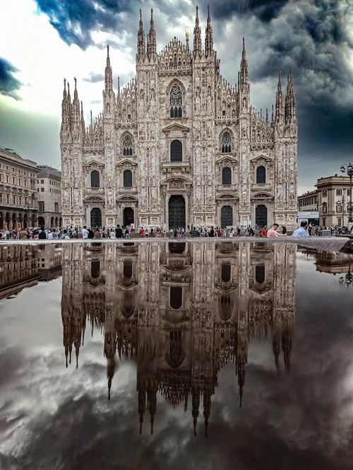 Piazza del Duomo, rated 4.8/5