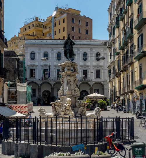 Fontana di Carlo II — ল্যান্ডমার্ক, rated 4/5