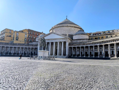 Piazza del Plebiscito — বাজার, rated 4.7/5