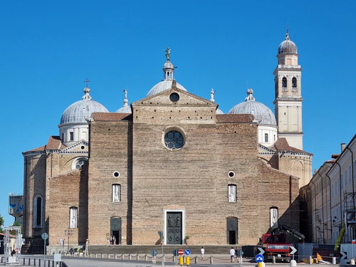 Abbazia di Santa Giustina — ধর্মীয় স্থান, rated 4.7/5
