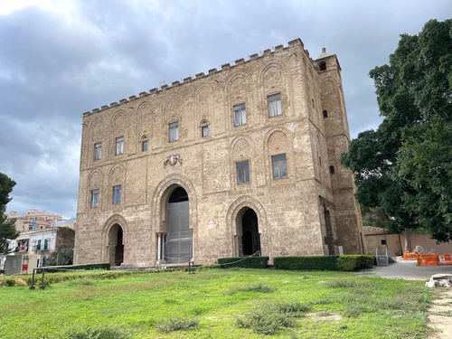 Zisa Qalası — Castle, rated 4/5