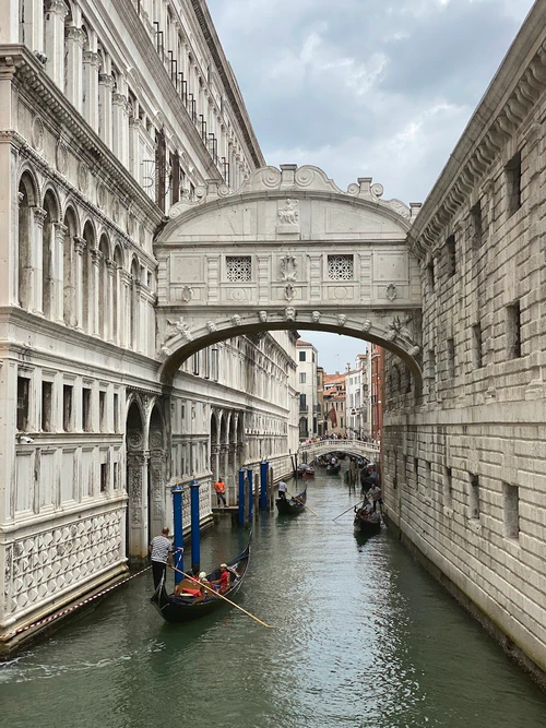 Bridge of Sighs — ল্যান্ডমার্ক, rated 4.6/5