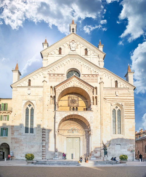 Verona Kilsəsindən Duomo Kompleksi — Dini yer, rated 4.6/5