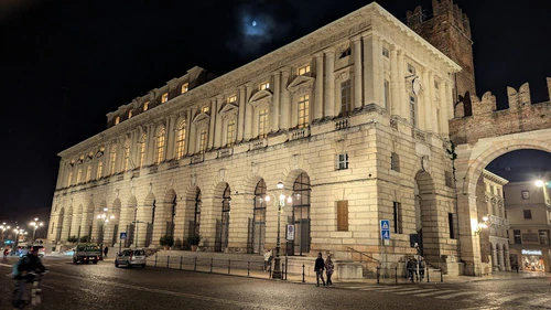 Palazzo della Gran Guardia, rated 4.5/5