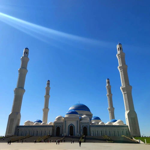 Hazrat Sultan mošeja in Astana — Reliģiska vieta