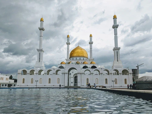 Nur-Astanas mošeja in Astana — Reliģiska vieta