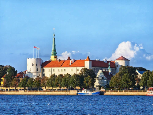 Riga dvorac in Riga — Castle