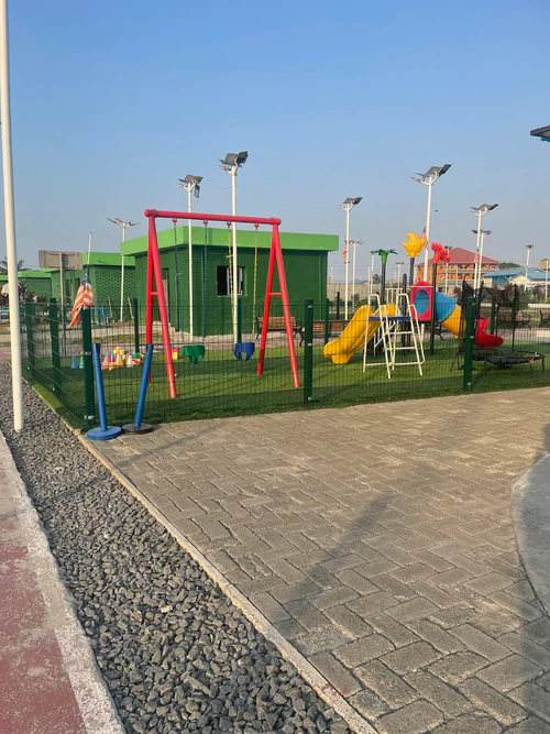 Invincible Sports Park in Monrovija — parks
