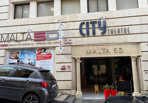 Malteška 5D — Teatar, rated 4.2/5