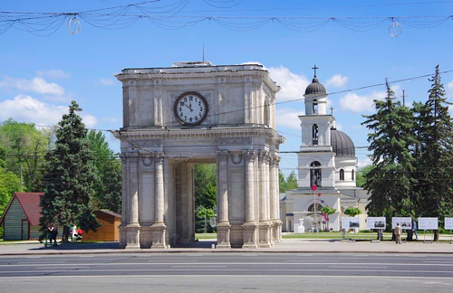 Triumfalna luka in Chișinău — Spomenik