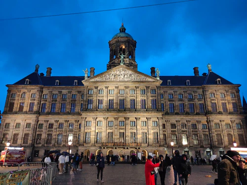 Kraljevska palača Amsterdam in Amsterdam — Castle