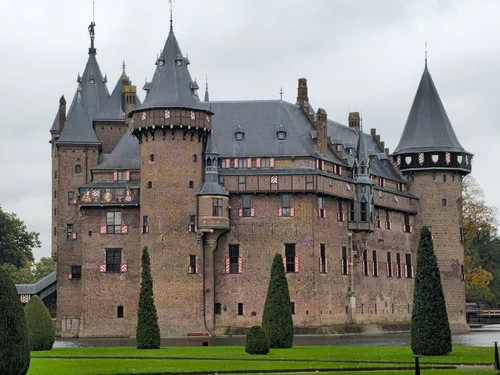 De Haar Dvorac in Utrecht — Castle