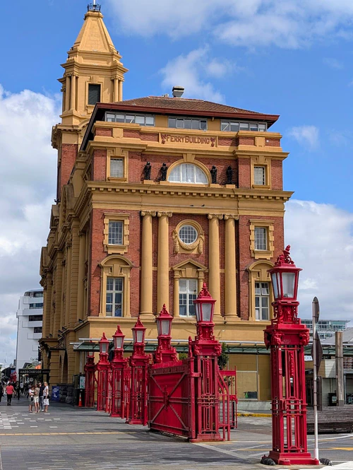 Ferry Building in Auckland — ঐতিহাসিক স্থান