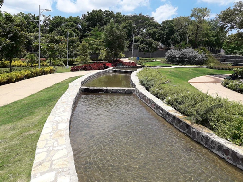 Parque Natural Divina Misericordia in Managua — Park
