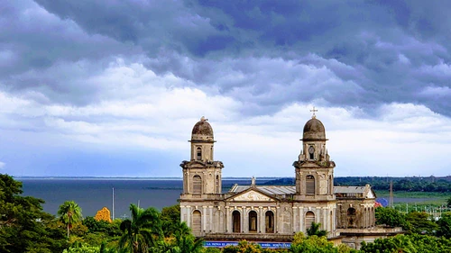 Plaza de la Revolución in Managua — Park