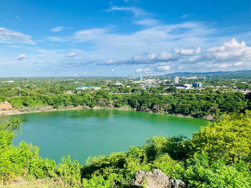 Reserva Natural Laguna de Tiscapa in Managua — Park
