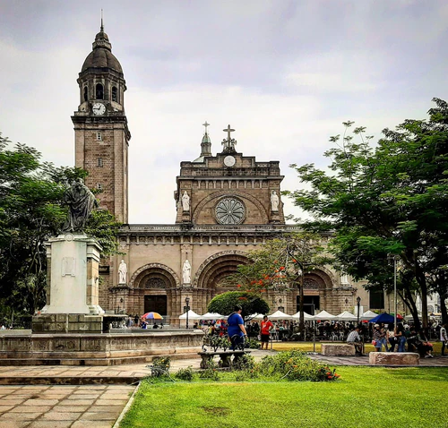 Minor Basilica and Metropolitan Cathedral of the Immaculate Conception - The Manila Cathedral in Маніла — Релігійний об'єкт
