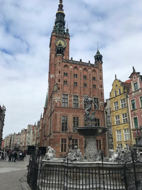Nefertetova fontana in Gdanjsk — Muzej