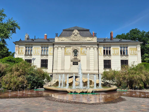 Plac Szczepański, rated 4.6/5