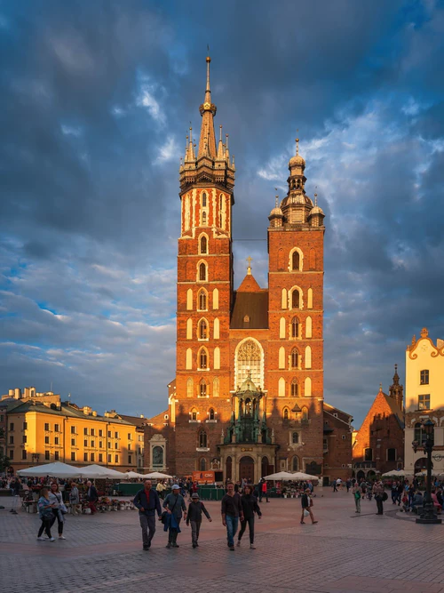 Bazilika Svete Marije in Krakov — Religijsko mjesto