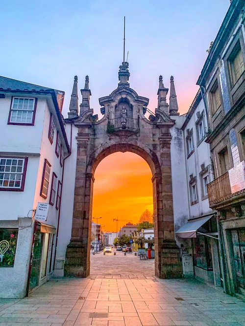 Arco da Porta Nova, rated 4.6/5