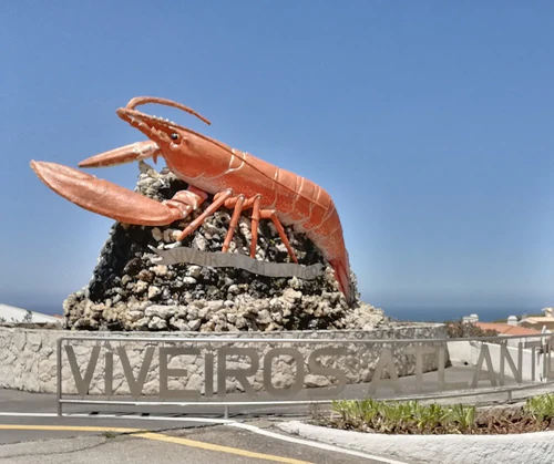 Lobster Heykəli, rated 4.6/5