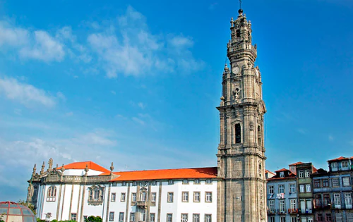 Clérigos Church in Porto — ধর্মীয় স্থান