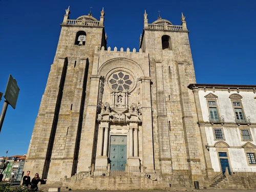Porto Cathedral in Porto — ধর্মীয় স্থান