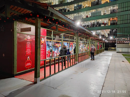 El Corte Inglés Gaia Porto — Pasar, rated 4.4/5