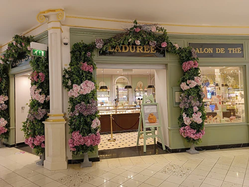 Villaggio Mall in Dohaj — Trg
