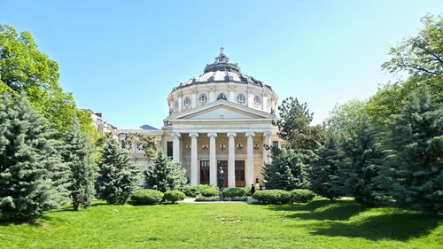 Roman Ateneum in Bukurešt — Teatar