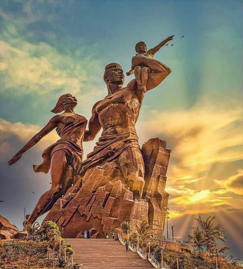 African Renaissance Monument in Dakara — Piemineklis