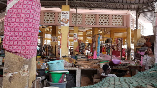Marché soumbédioune in Dakara — Tirgus
