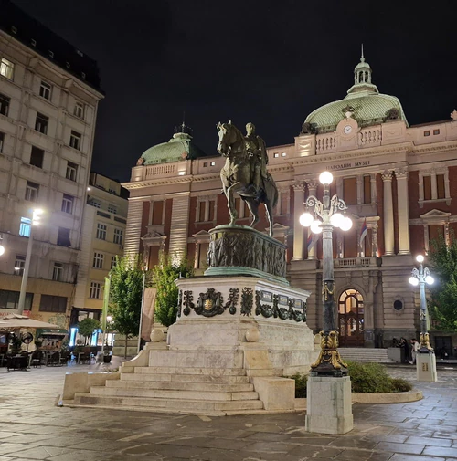 Trg republike in Beograd — Povijesno mjesto