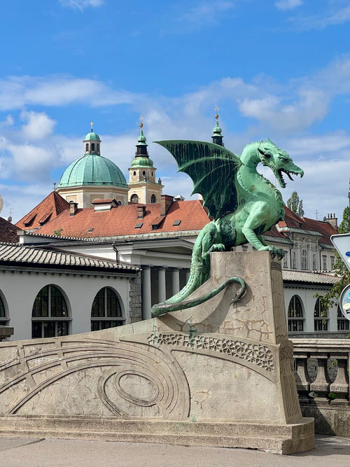Zmajski most in Ljubljana — Znamenitost