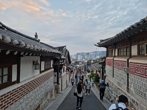 Bukchon Hanok-dorp in Seoul — Bezienswaardigheid