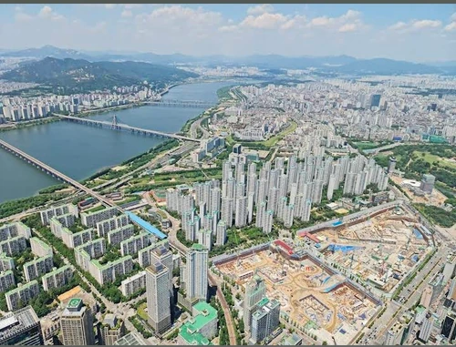 Lotte World Tower in Seoul — Office