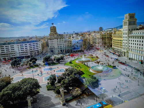 Plaça de Catalunya — Tržnica, rated 4.5/5