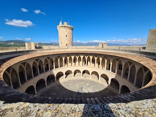 Castillo de Bellver in Palma de Mallorca — Castle