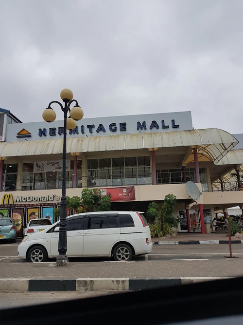 Hermitage Mall in Paramaribo — Trh