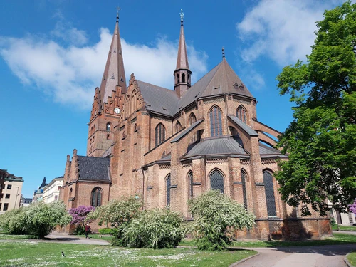 St. Peter's Church in Малмьо — Религиозна забележителност
