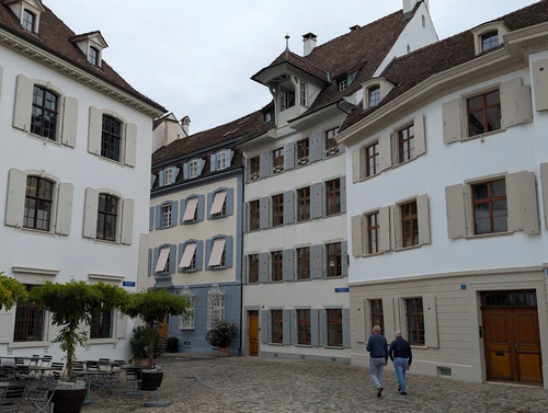 Münsterplatz Basel in Basel — Povijesno mjesto